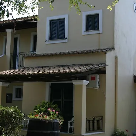 Spiti Nikos 3*