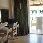 Spiti Nikos 3*