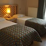 Spiti Nikos 3*