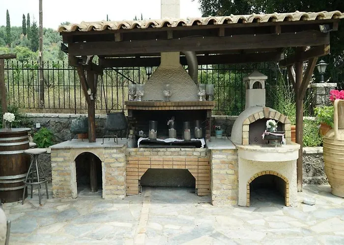 Spiti Nikos 3*