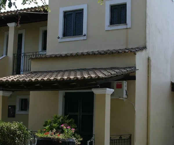 Spiti Nikos 3*